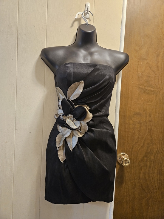 Cache Dresses & Skirts - Cache Black Strapless Cocktail Dress with Gold Floral Accent
